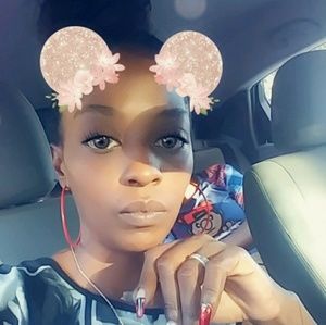 Meet your Posher, Brandy